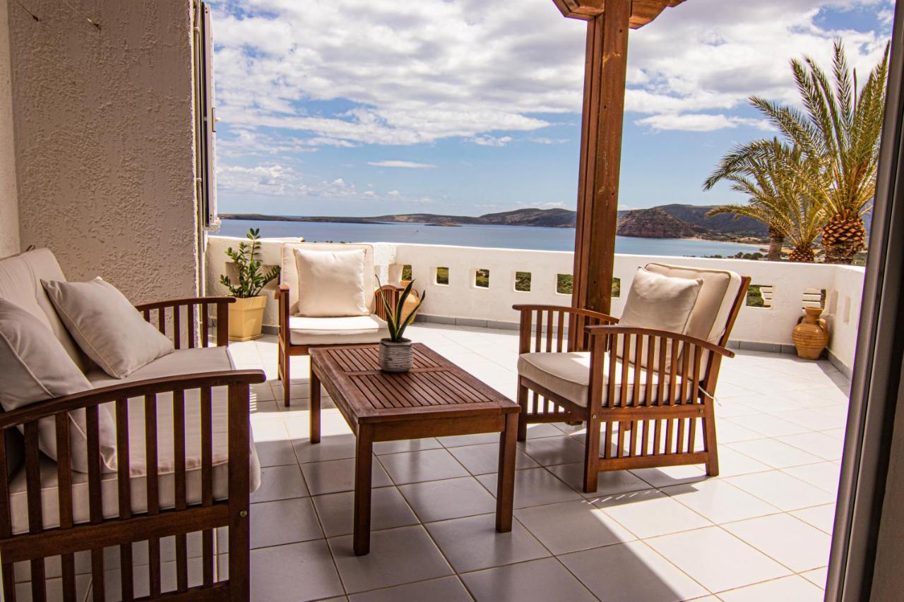 Castri Village Hotel ปาเลกาสตรอน ภายนอก รูปภาพ