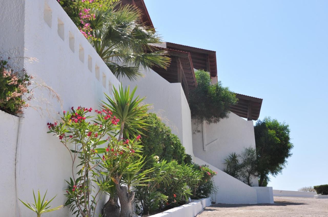 Castri Village Hotel ปาเลกาสตรอน ภายนอก รูปภาพ