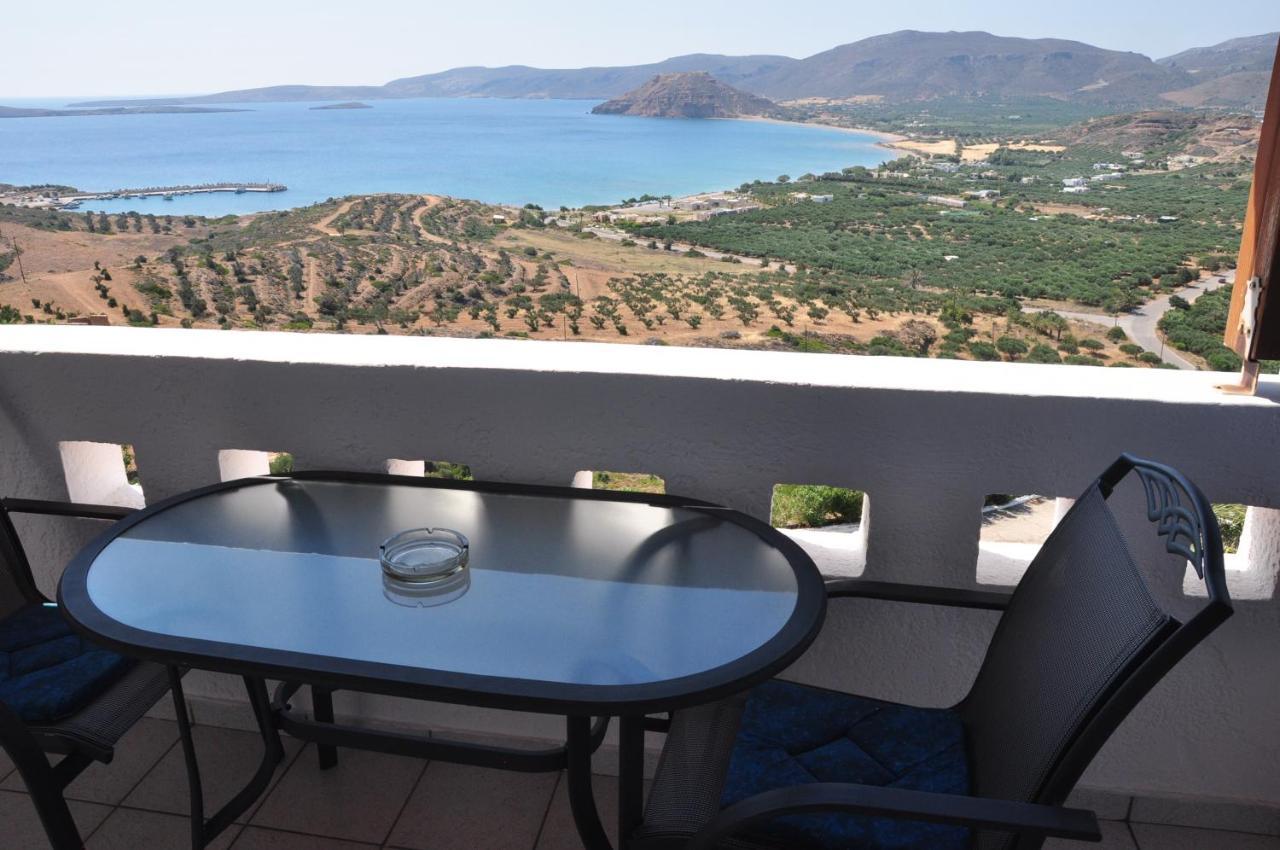 Castri Village Hotel ปาเลกาสตรอน ภายนอก รูปภาพ