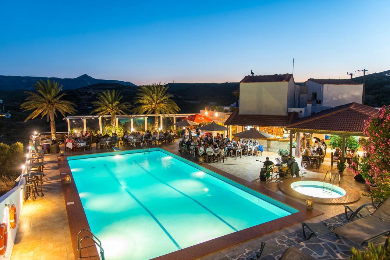 Castri Village Hotel ปาเลกาสตรอน ภายนอก รูปภาพ